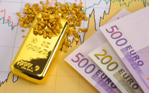 A Valenza il prezzo dell’oro non è mai un dettaglio: cosa dicono le previsioni per i prossimi mesi