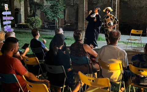 Alessandria, il Chiostro di Santa Maria di Castello ospita “Connessioni”: una maratona di teatro amatoriale piemontese