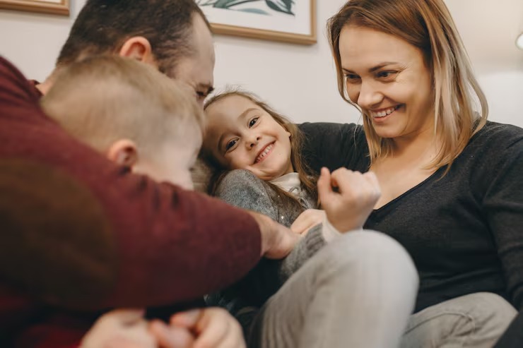 Affido familiare, l’ASL AL cerca nuove famiglie: due incontri pubblici a Casale Monferrato