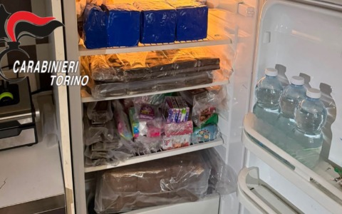 Maxi sequestro di droga in un appartamento alle spalle della Gran Madre a Torino: 2 arresti