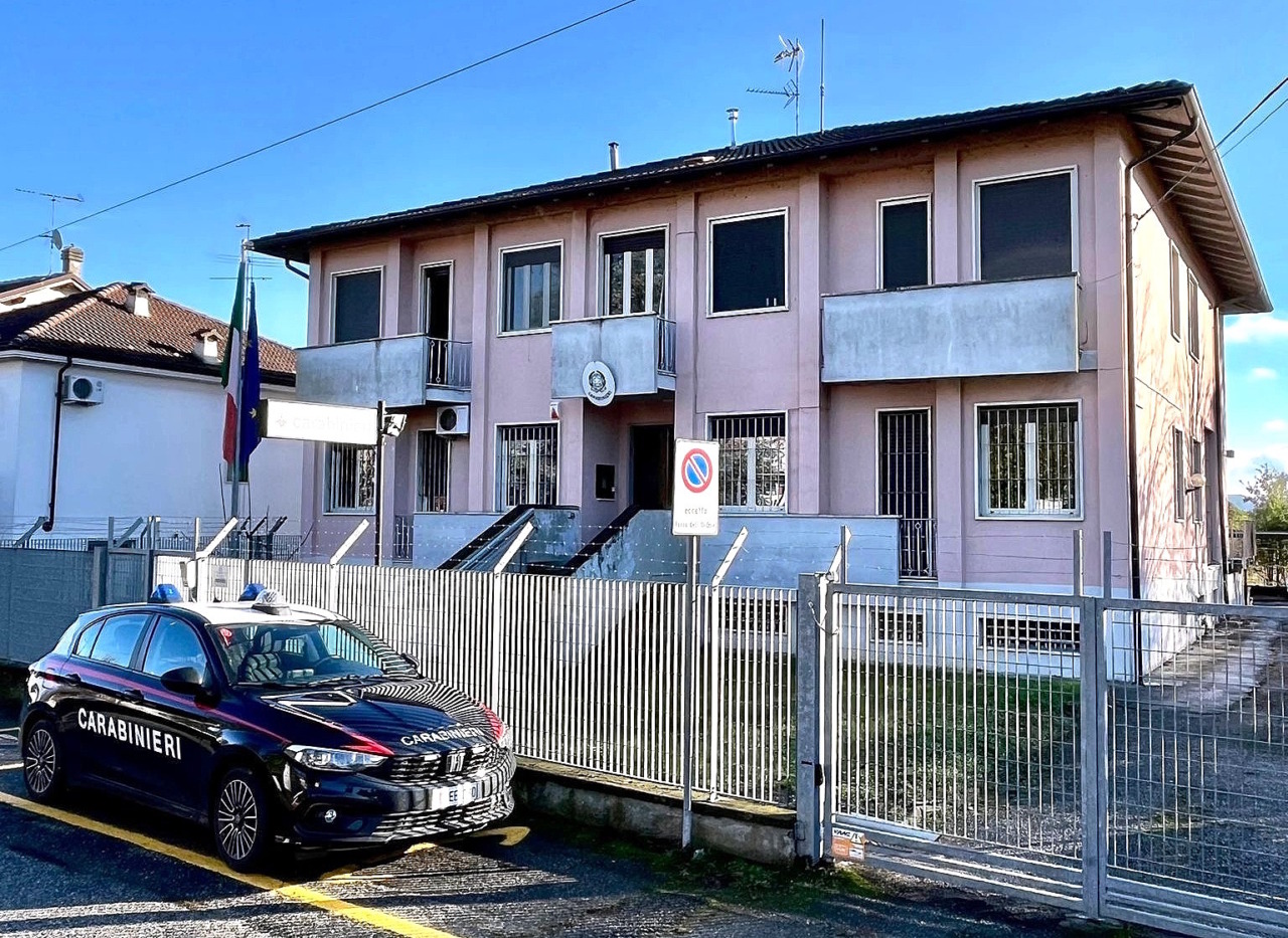 Colpisce un Carabinieri dopo una rissa alla festa patronale: arrestato 25enne a Pontestura