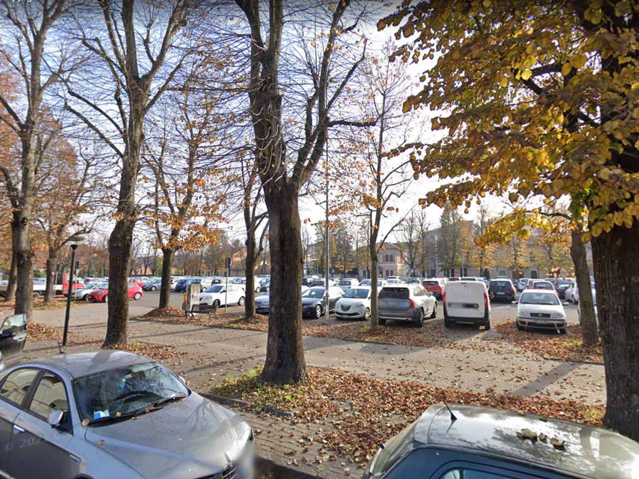 Alessandria, piazza Divina Provvidenza si rifà il look