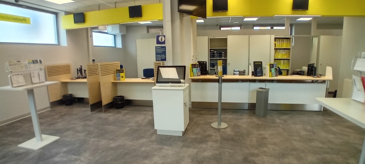 Ovada, l’ufficio postale riapre in versione “Polis”: ora rilascia anche i passaporti