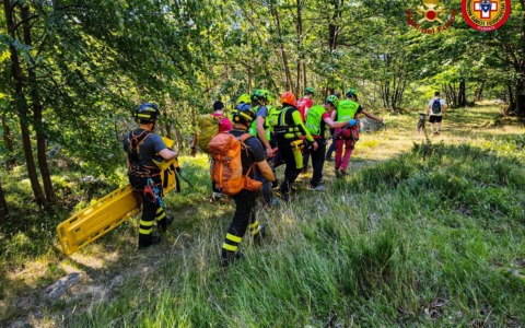 Escursionista precipita in un vallone nel Torinese: salvata dai soccorritori