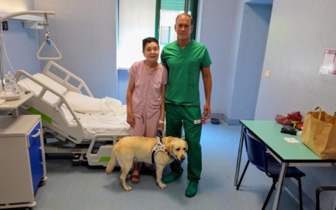 Molinette di Torino, prima volta al mondo: donna cieca torna a vedere grazie a un autotrapianto di retina e segmento anteriore dell’occhio