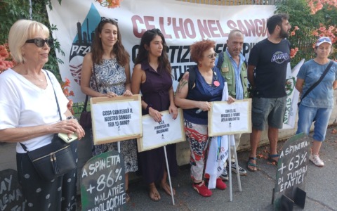 Stop alla produzione dei Pfas a Spinetta Marengo. Lo chiedono i comitati dei cittadini