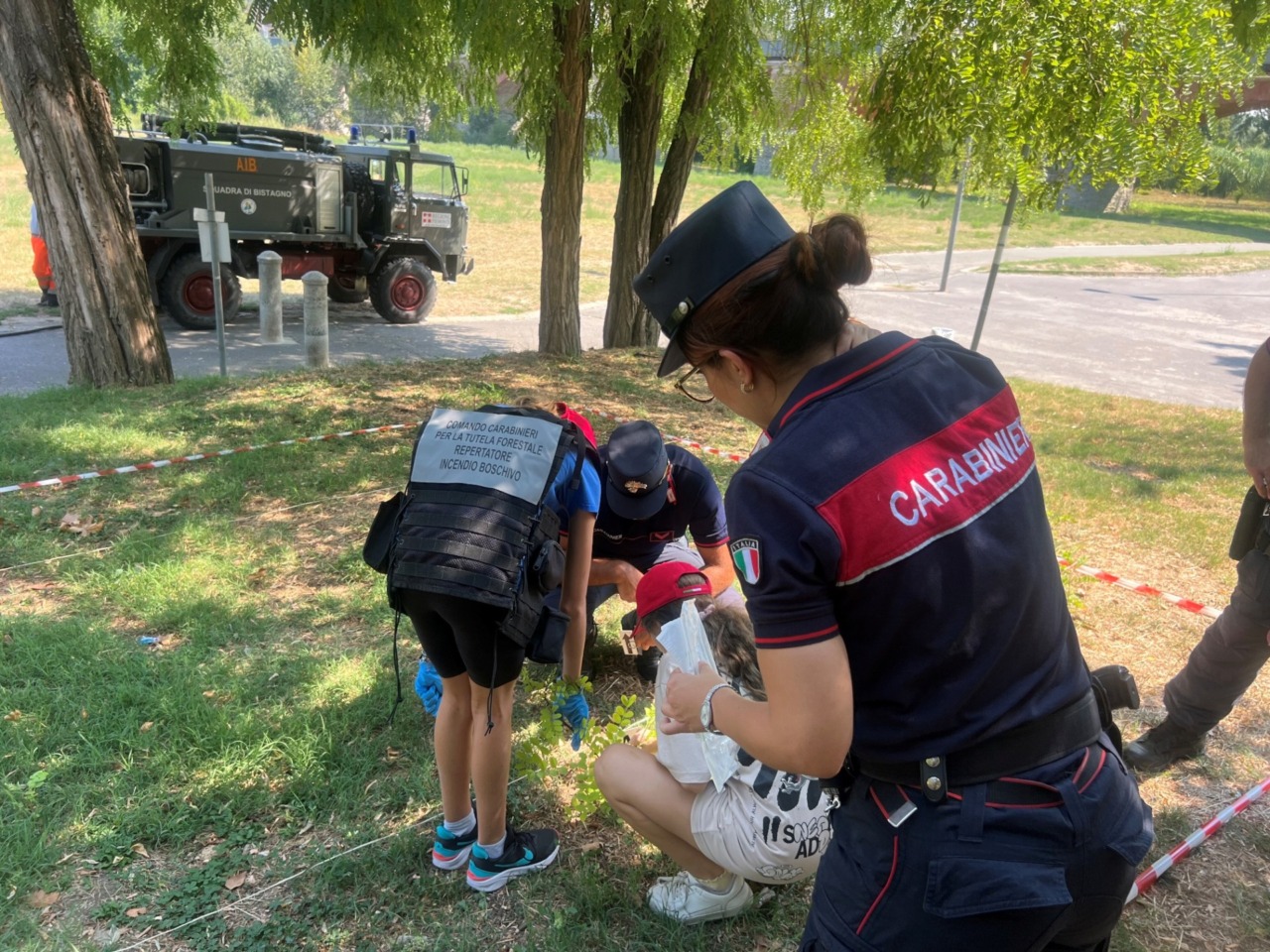 Campo scuola “Anch’io sono la Protezione Civile”: i Carabinieri Forestali coinvolgono i giovani nelle esercitazioni
